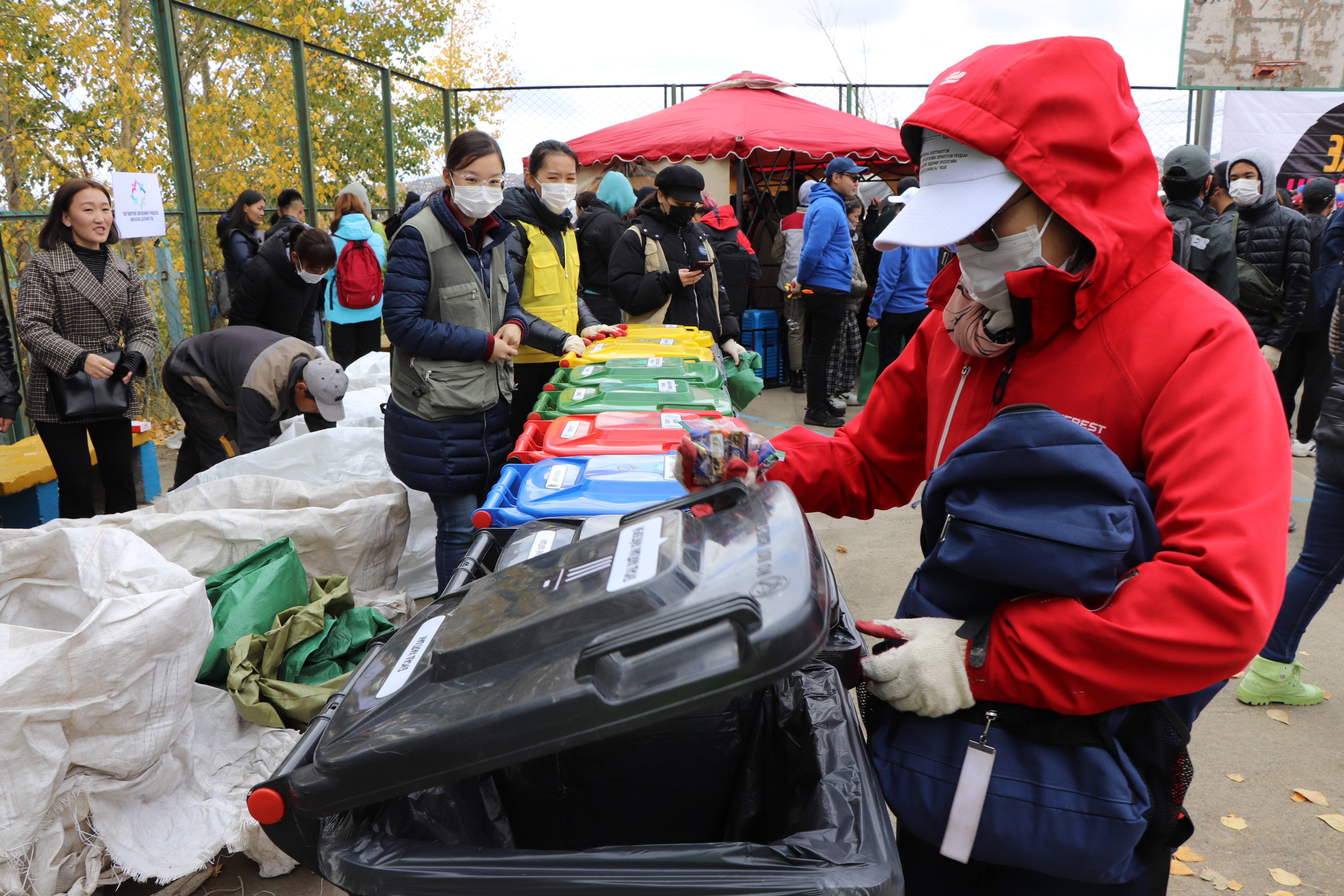 Advancing Plastic Waste Management in Mongolia through Community Action